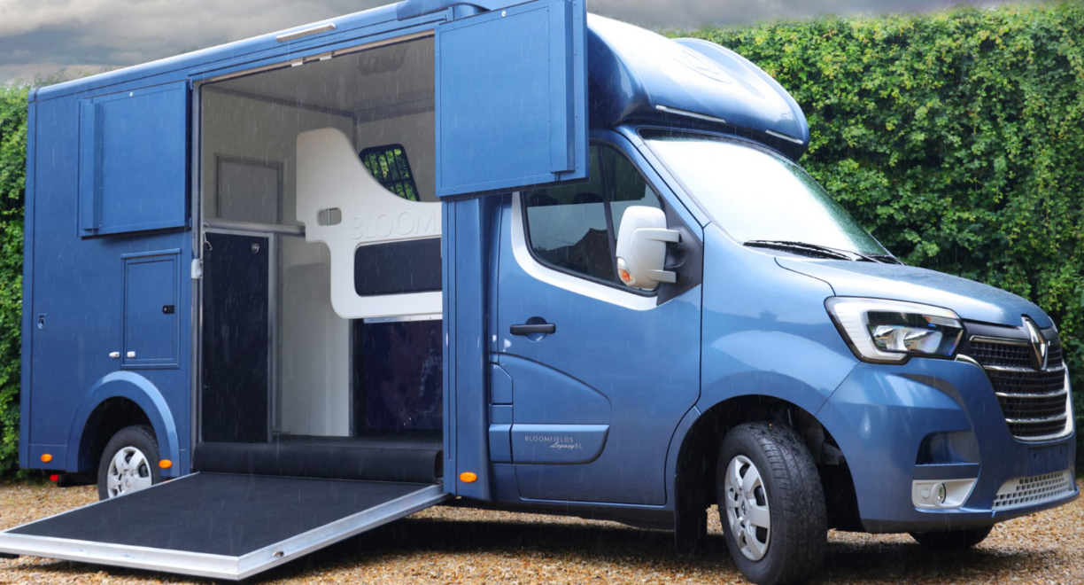 Broomfields Horsebox